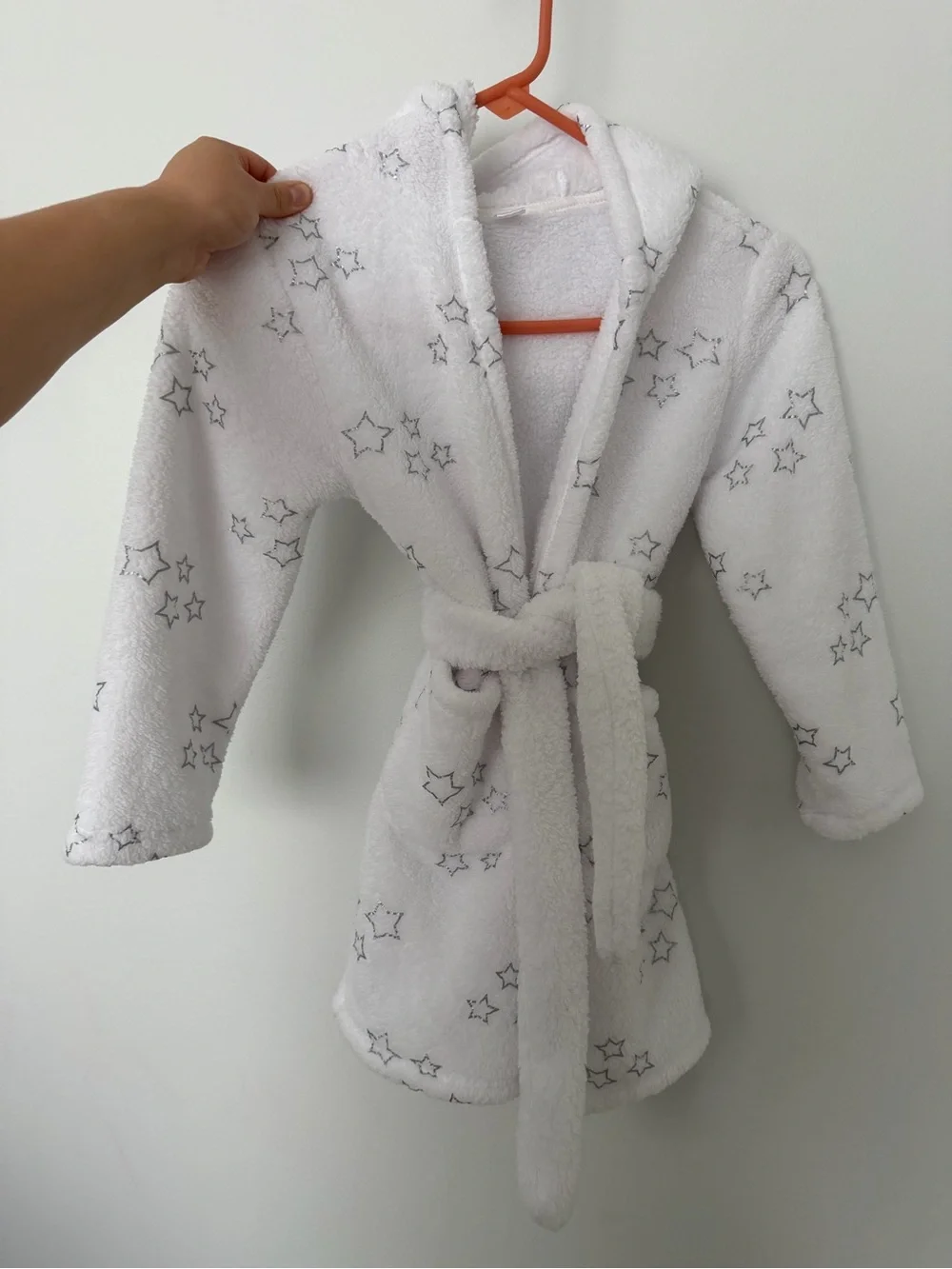 LC Waikiki KiDS - Plush Hooded Kids Bathrobe in White with Gray Stars 7-8 years
